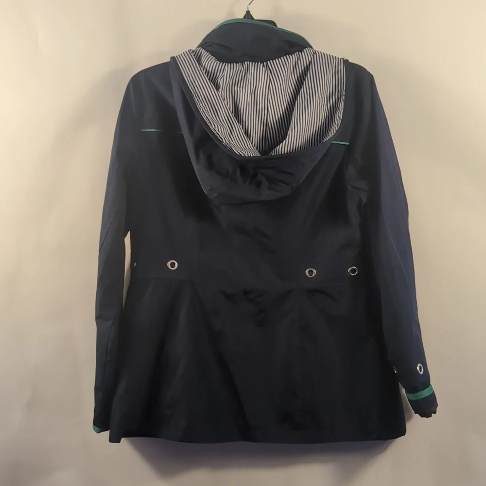 Intl Details Blue Jacket with Green Accents - Size Medium - Lightweight Outerwea